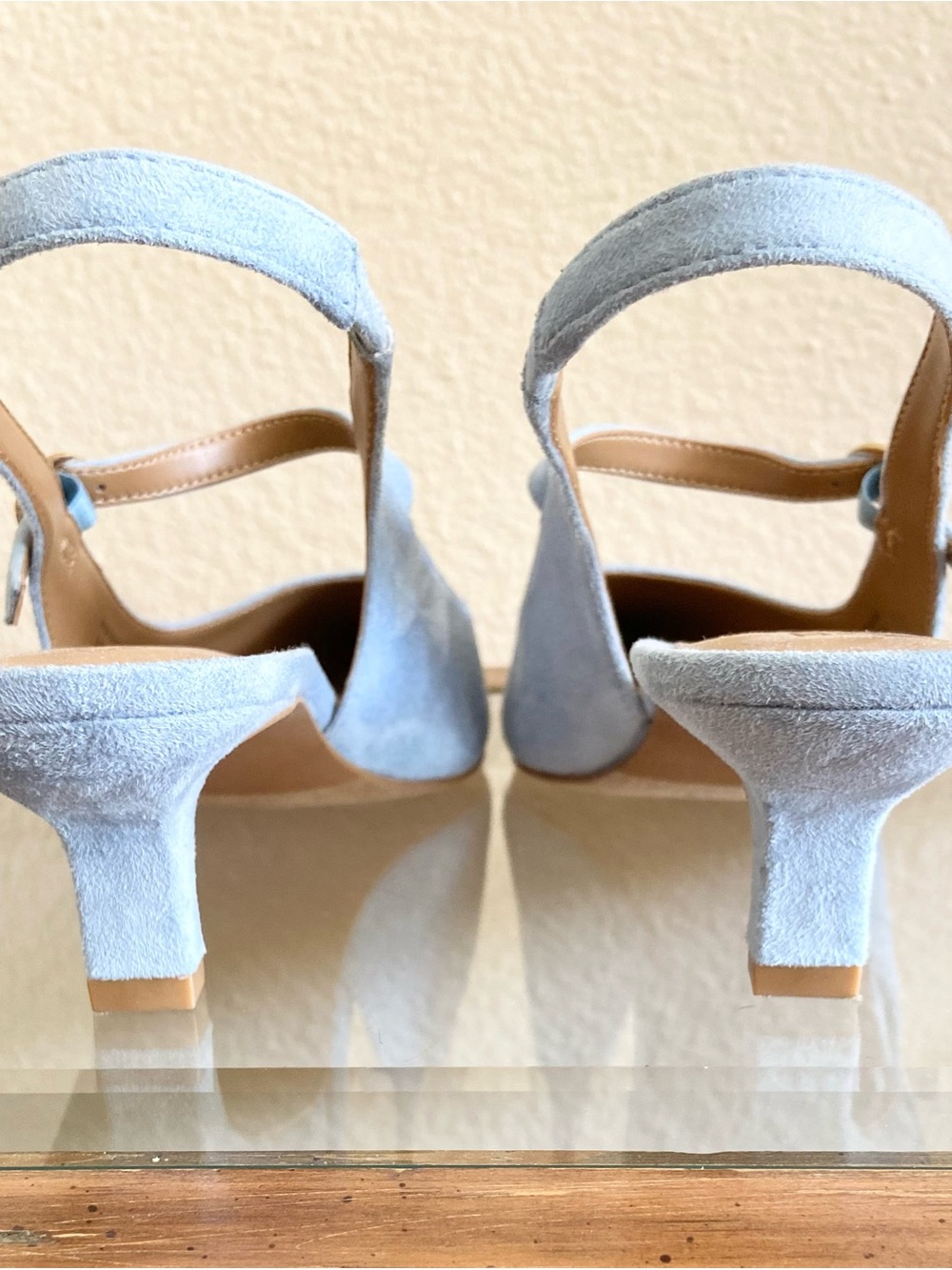 Shoes / Heels “Miranda” by Nordstrom Rack
Slingback Pump
Kitten Heel 10
Like New - Picture 2 of 12